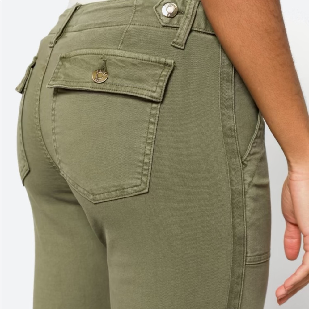 PISTOLA
Mara Straight Leg Capri Pant
6 | Olive